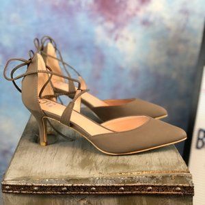 Journee Collection Lace up pump has perfect kitten heel